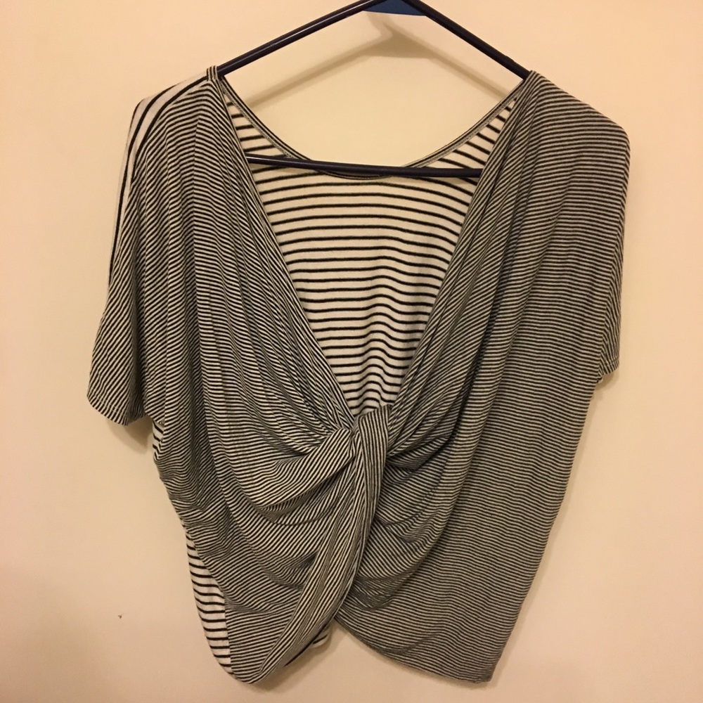 Francesca’s striped twisted back